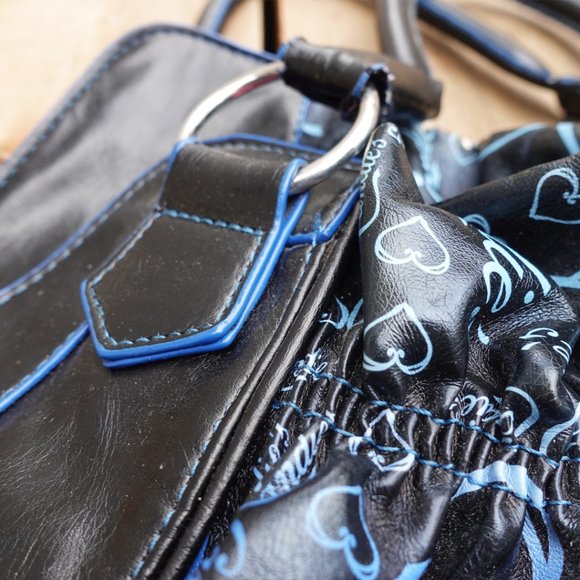 Candies Faux Leather Logo Purse - Picture 3 of 5